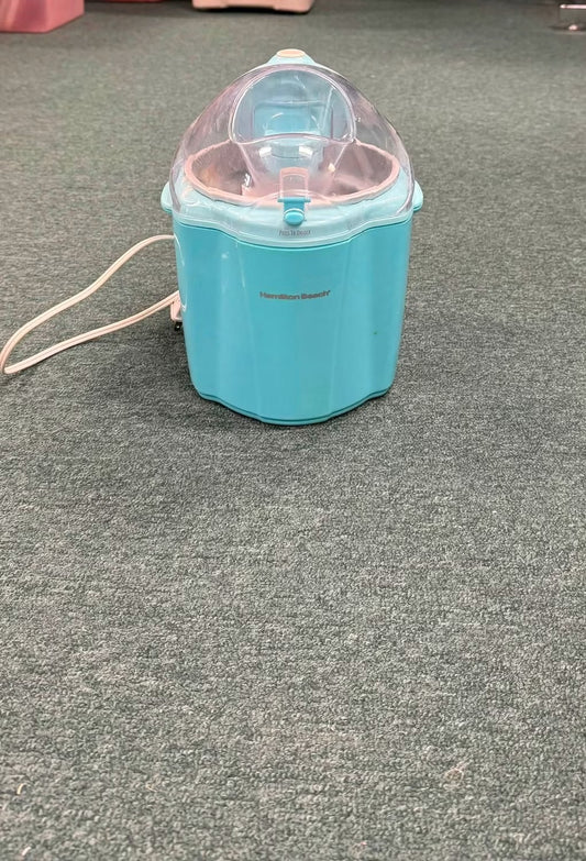 Ice cream maker